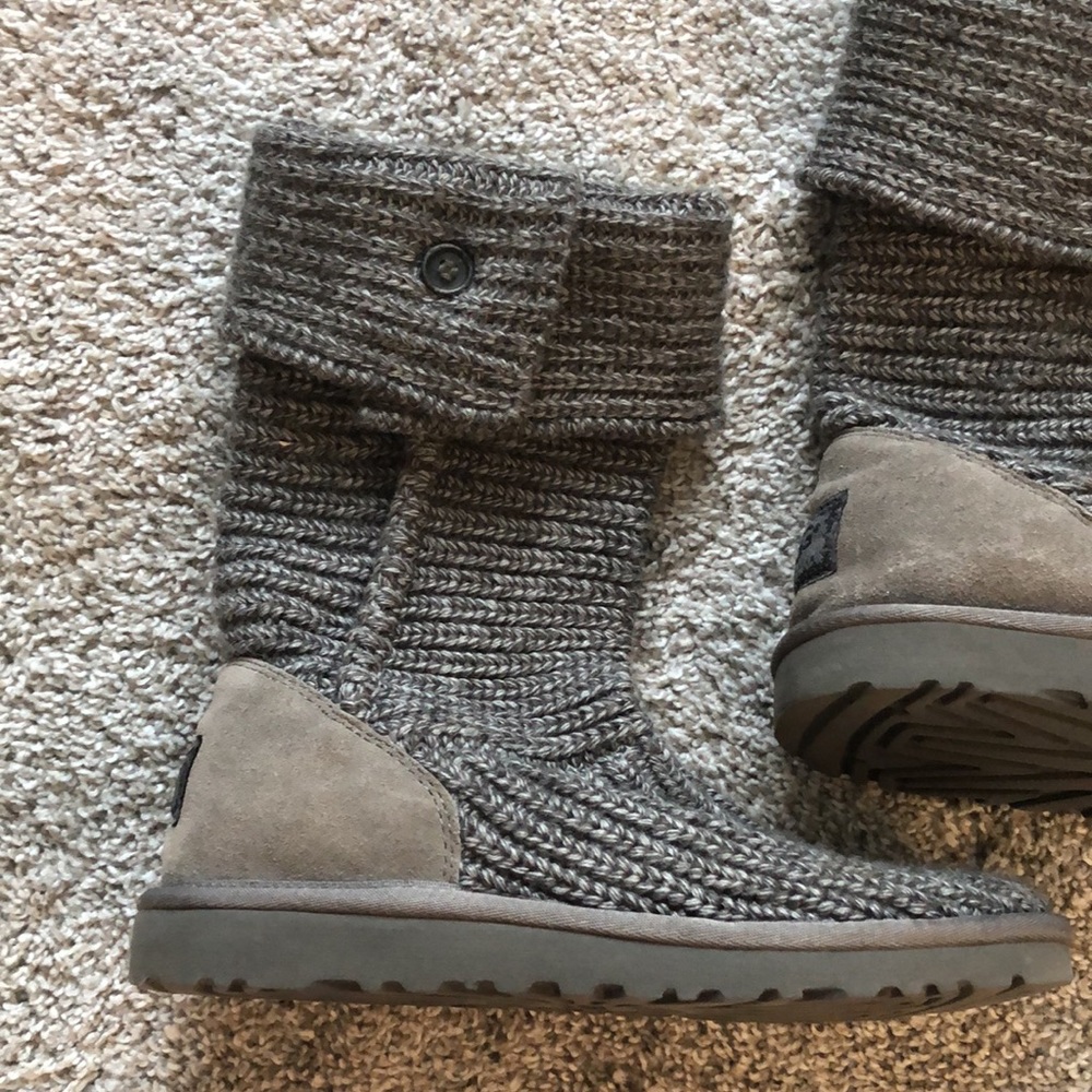 *SOLD* Grey Ugg Cardy Knit Boots - Picture 2 of 9